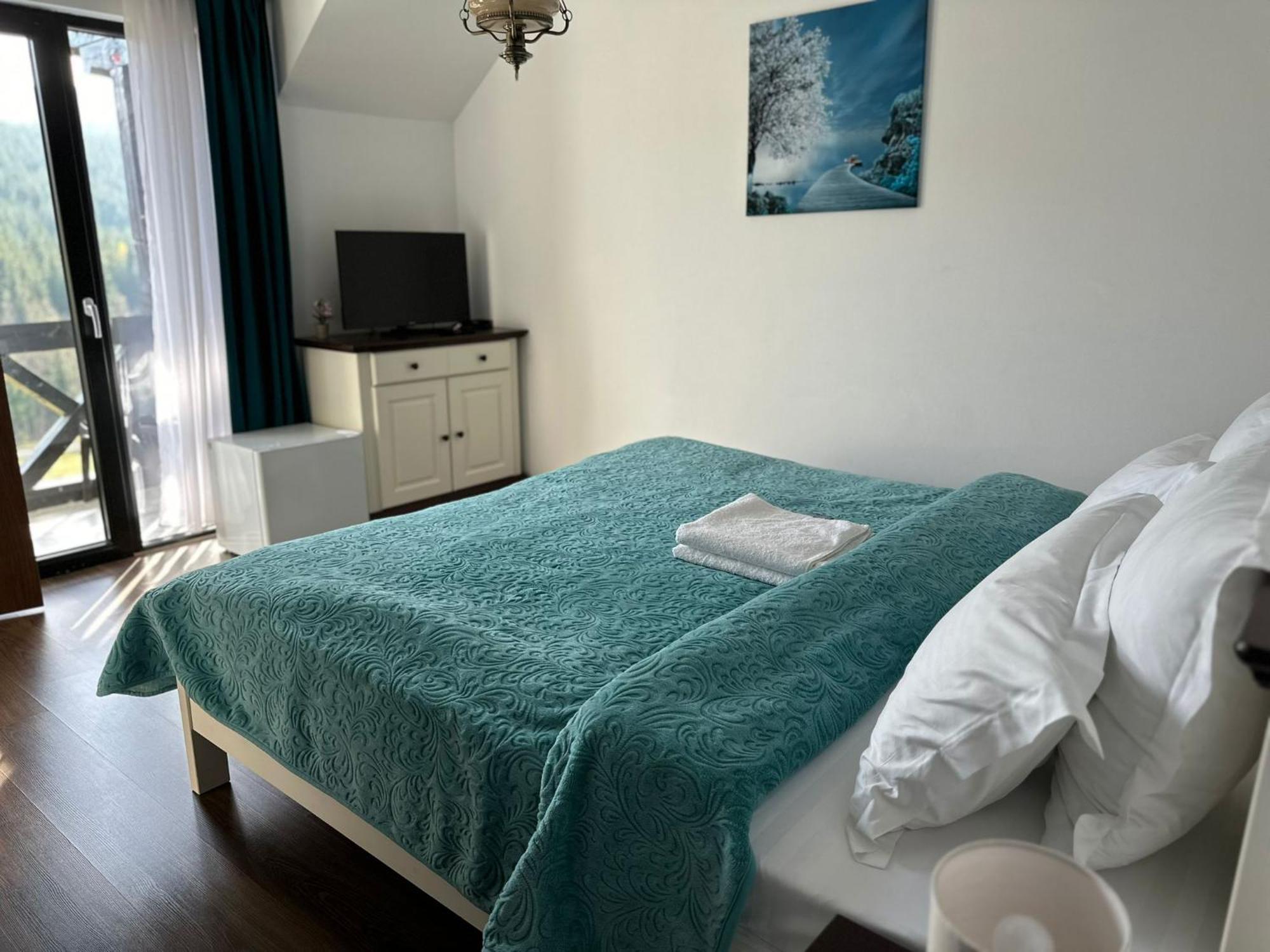 Conacul Muntii Bucovinei Hotel Campulung Moldovenesc Ngoại thất bức ảnh